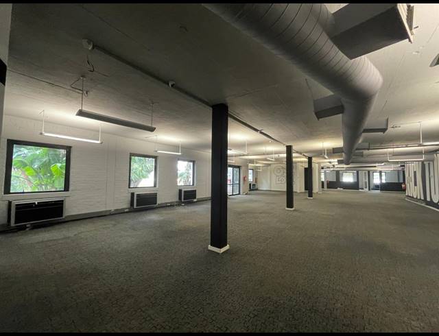 2,859M² OFFICE TO LET IN BRYANSTON